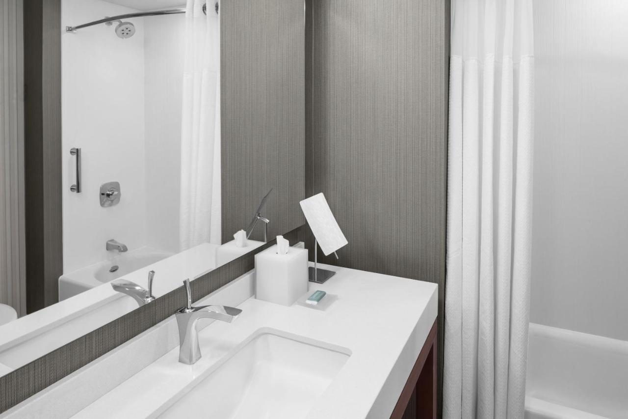 Courtyard By Marriott Titusville Kennedy Space Center Екстер'єр фото